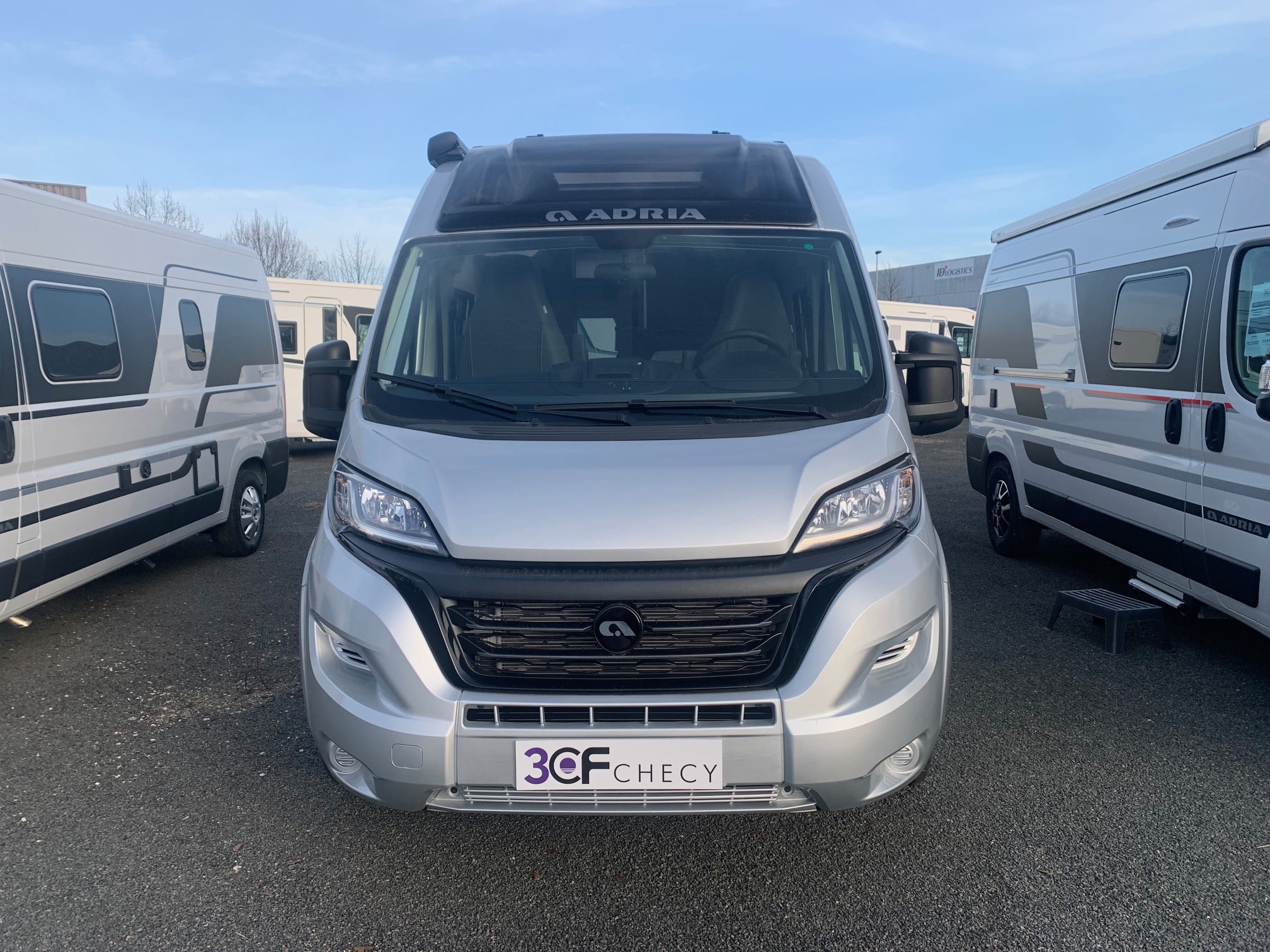 ADRIA TWIN SUPREME 600 SPB 3CF Camping Car Centre France