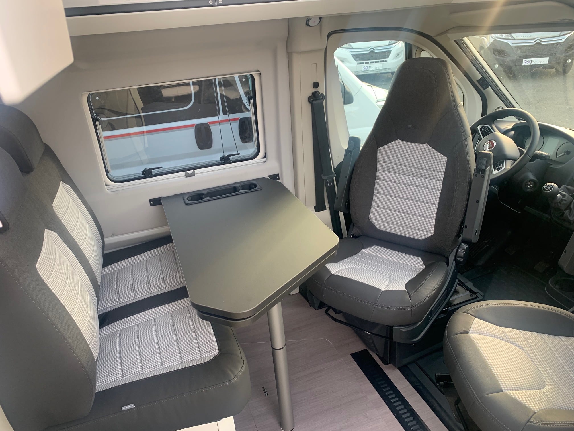 ADRIA TWIN SUPREME 600 SPB 3CF Camping Car Centre France