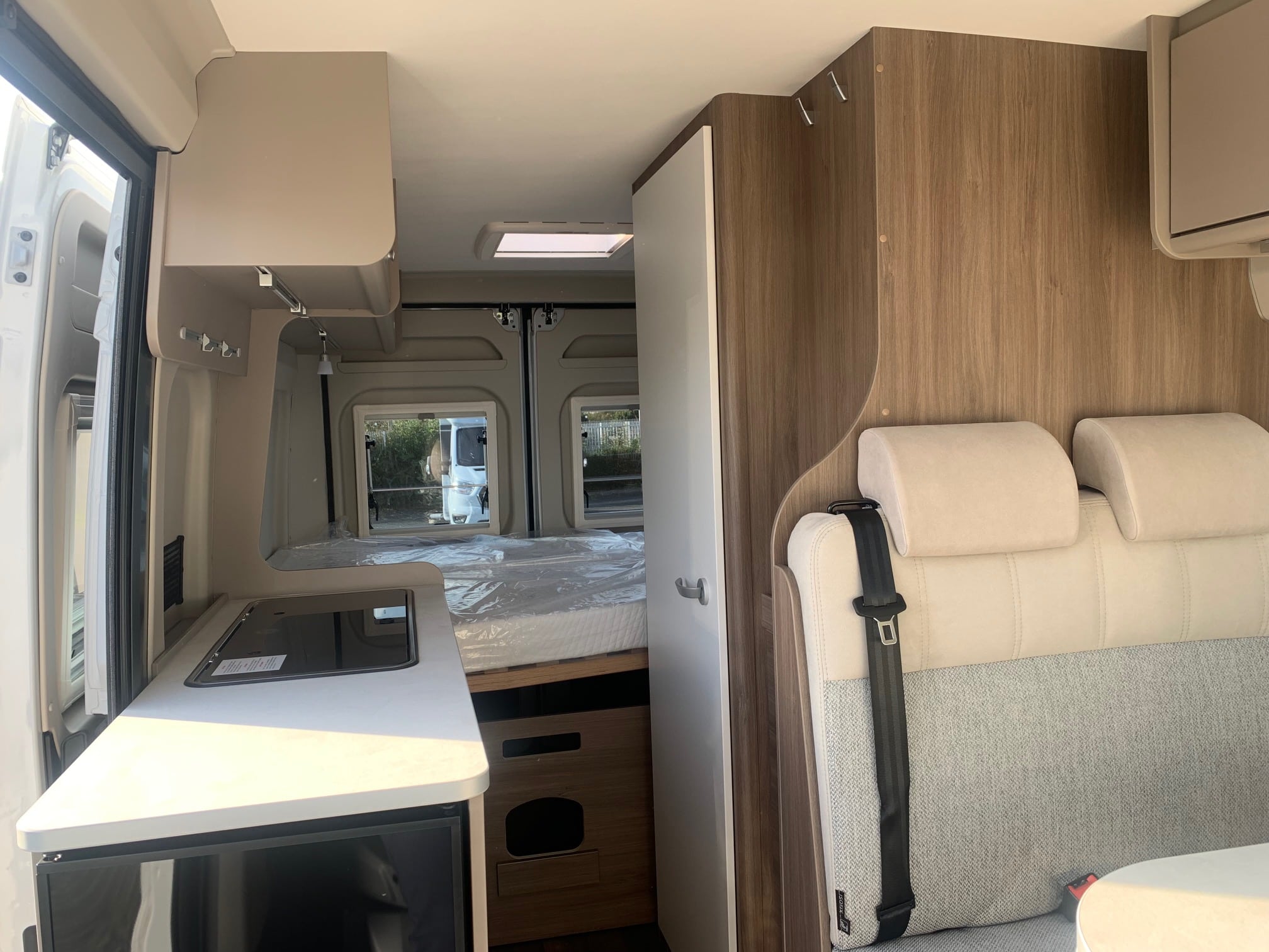 CARADO CVE 600 - 3CF - Camping Car Centre France