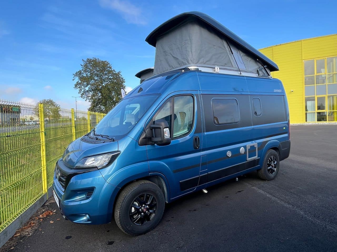 Hymer Camper Vans FREE 540 Blue édition