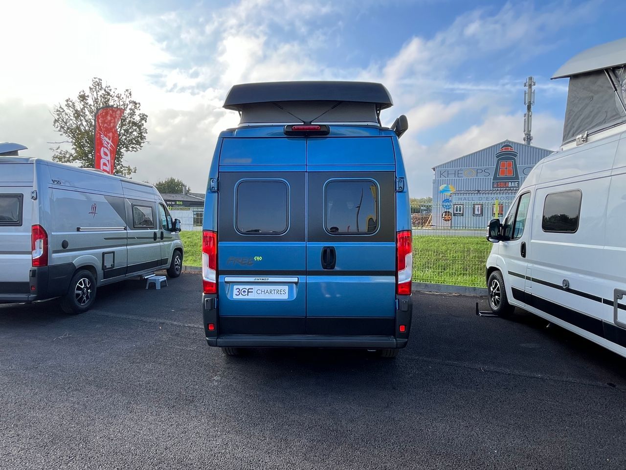 Hymer Camper Vans FREE 540 Blue édition