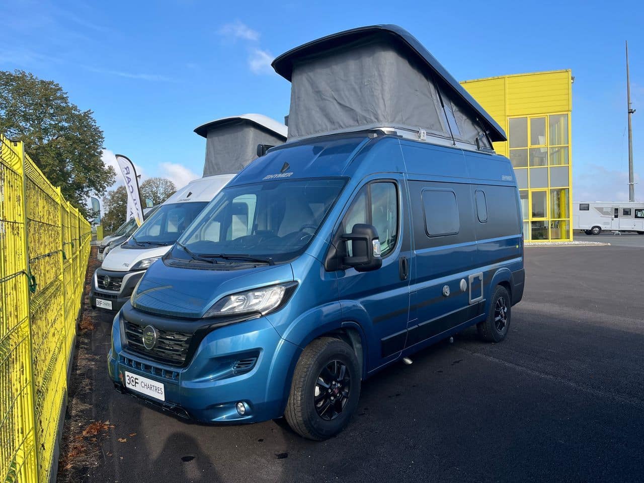 Hymer Camper Vans FREE 540 Blue édition