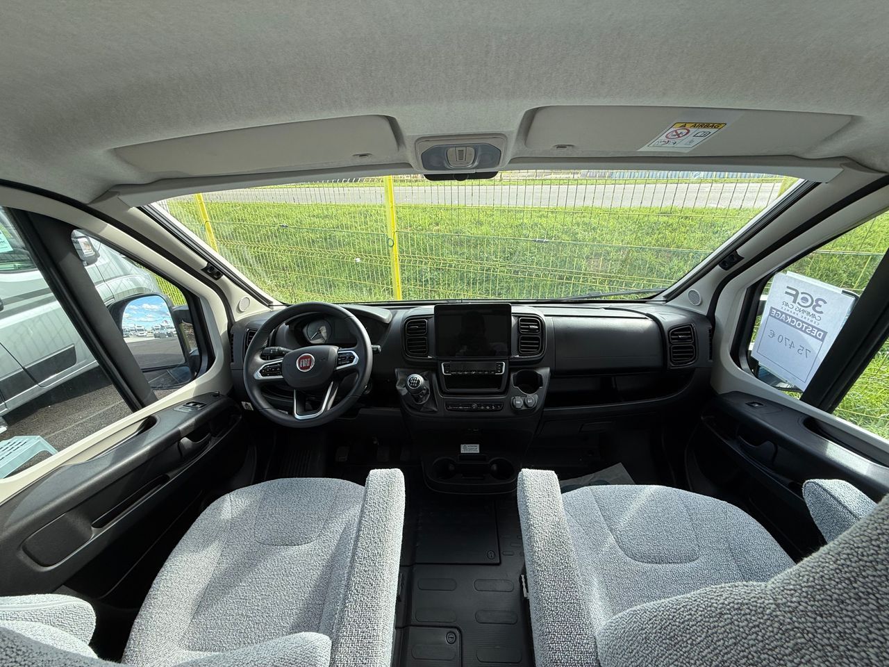 Hymer Camper Vans FREE 540 Blue édition