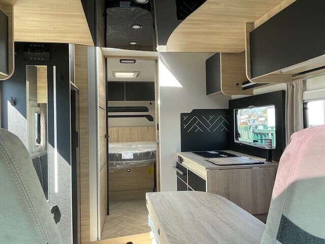 Challenger 328 ETAPE EDITION