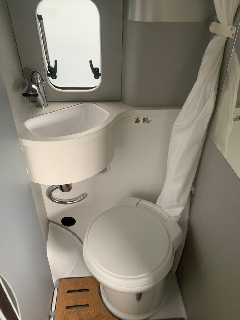 Hymer car FREE 600 CAMPUS CAMPOVOLO GREY