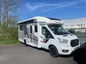 Challenger 328 ETAPE EDITION