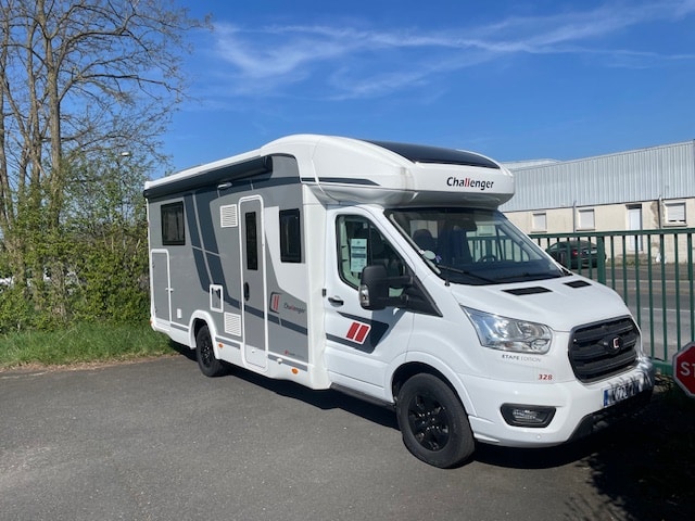 Challenger 328 ETAPE EDITION