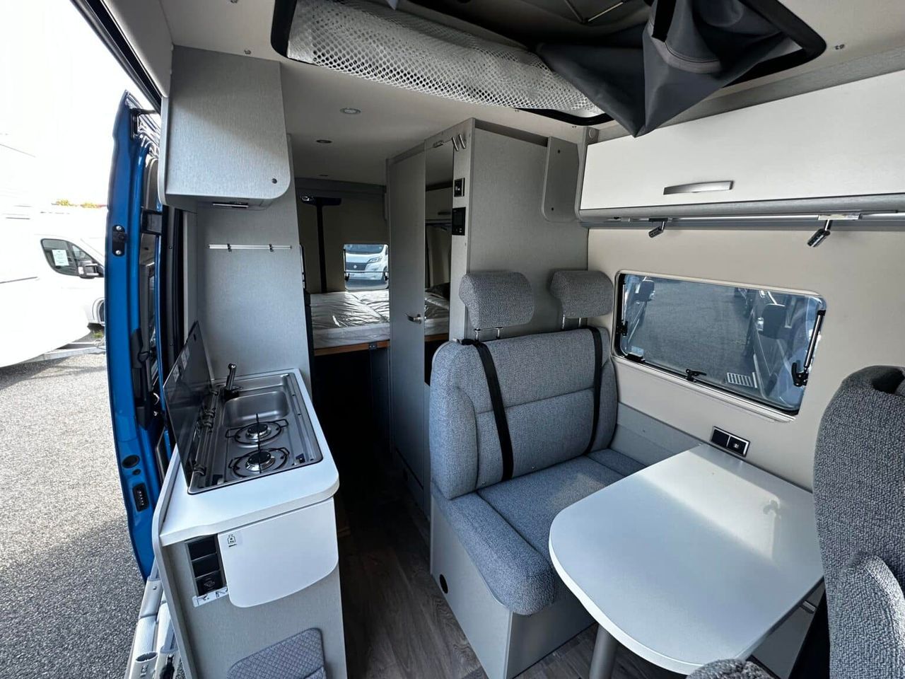 Hymer Camper Vans FREE 600S  BLUE EVOLUTION