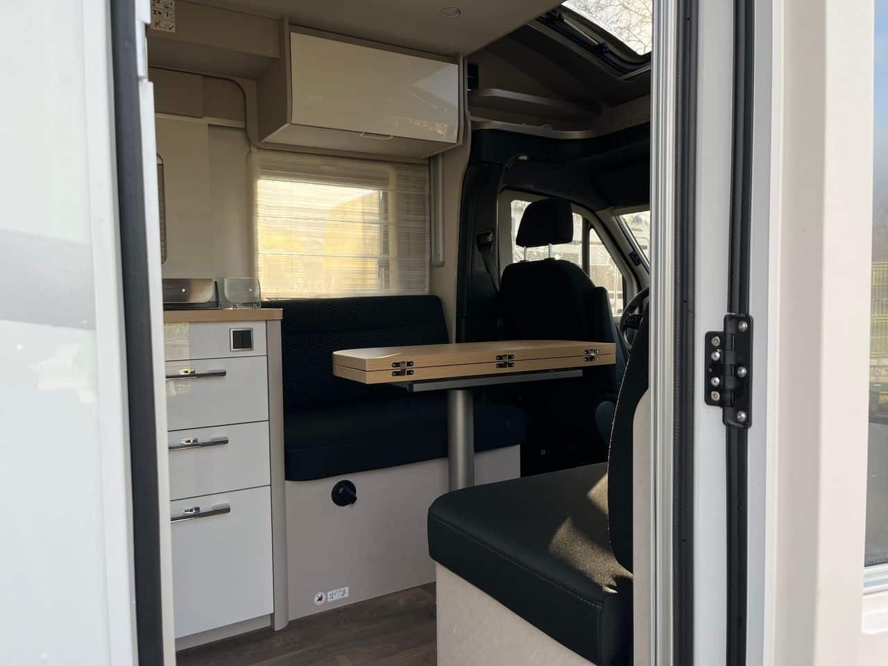 Hymer tramp s 695
