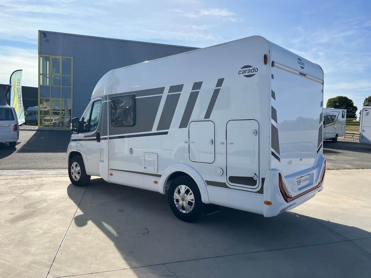 Carado V 132