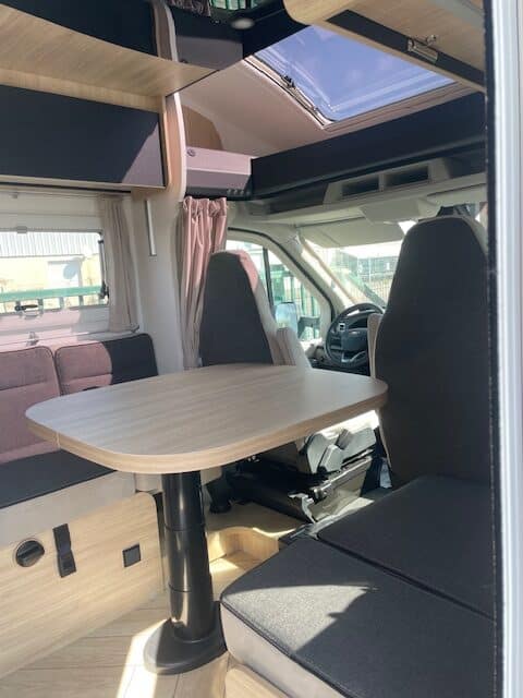 Challenger 328 ETAPE EDITION