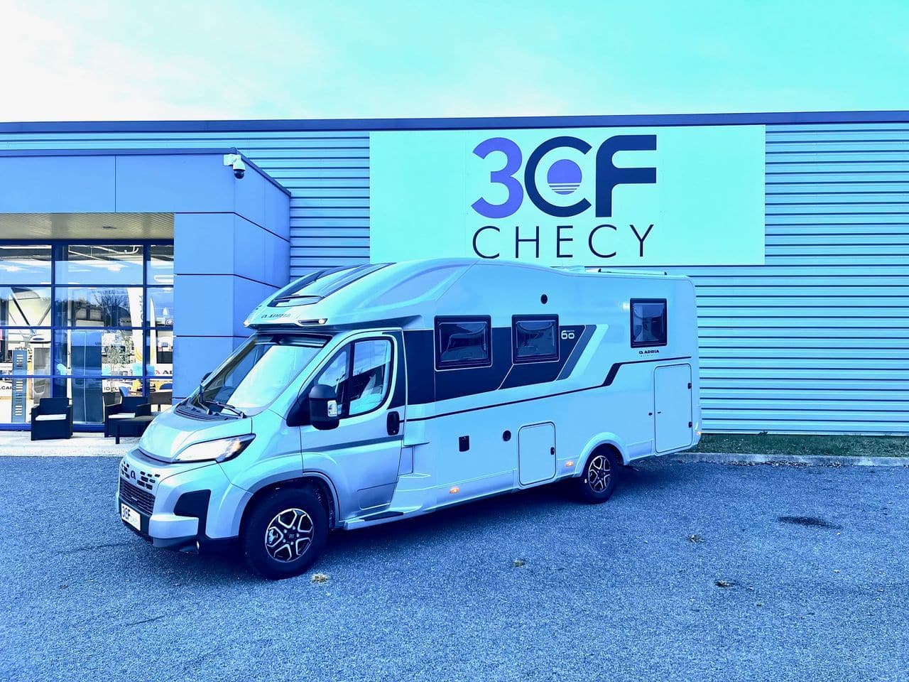 Adria MATRIX 650 DC PACK ANNIVERSAIRE BOITE AUTO 2026