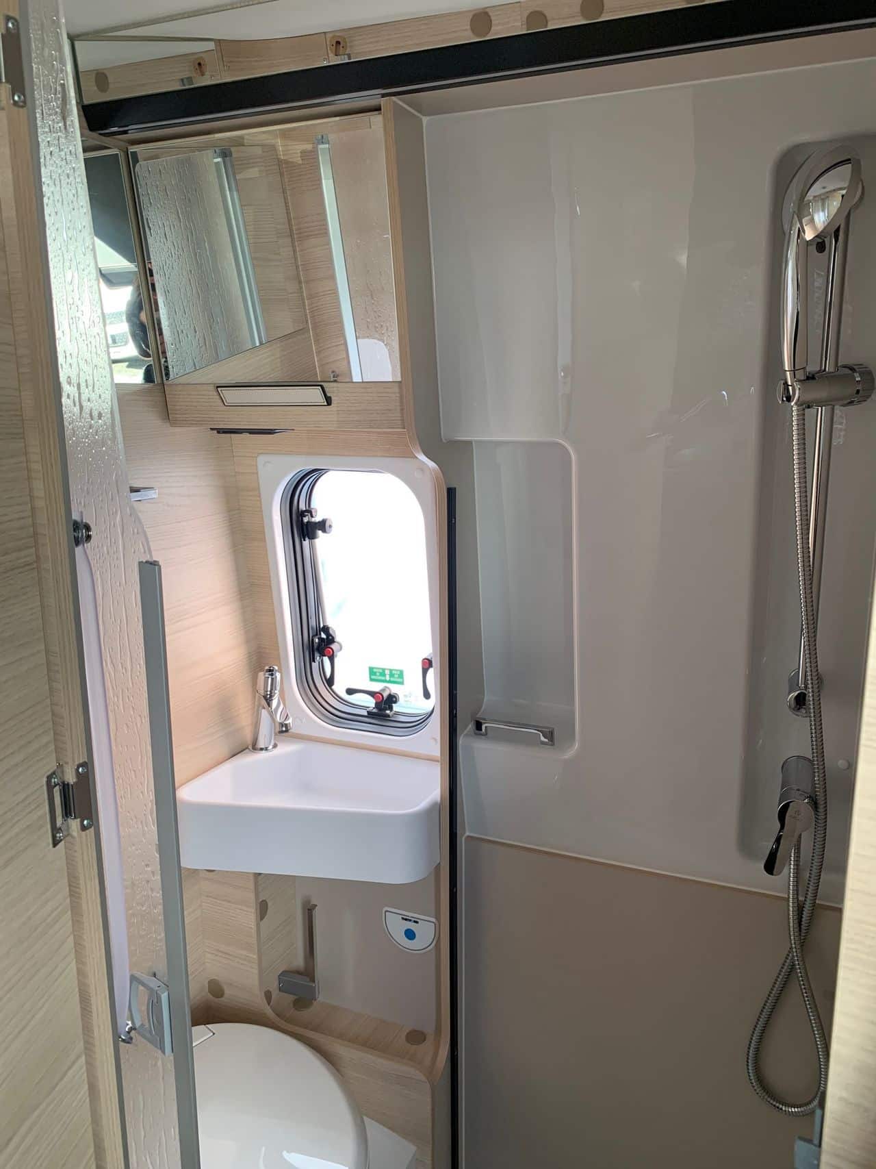 Challenger V114 MAX SPORT EDITION