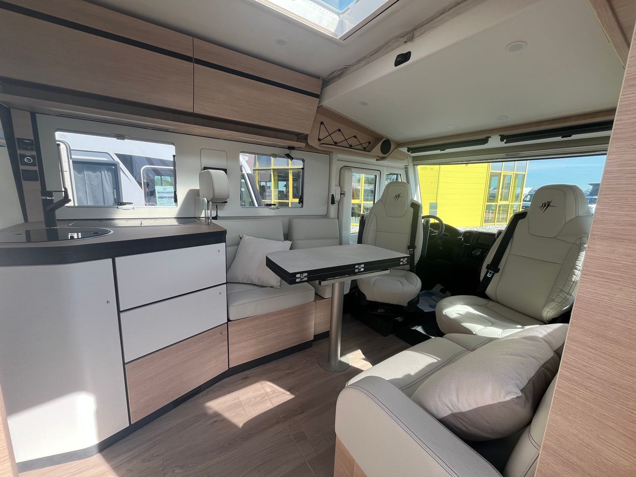 Rapido 896 F