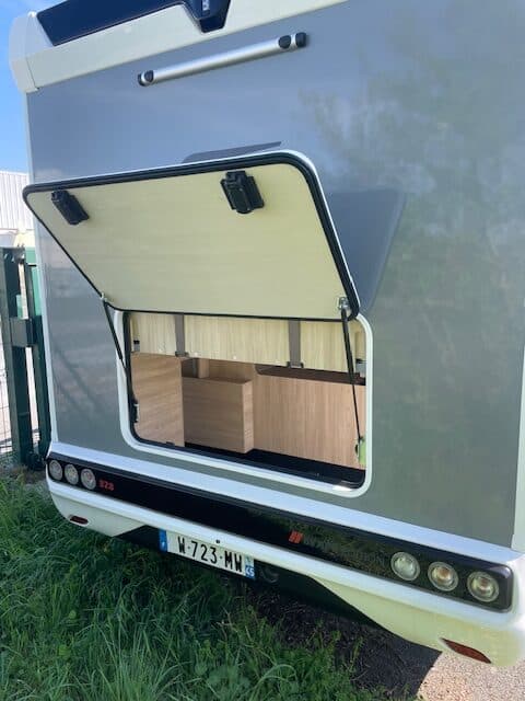 Challenger 328 ETAPE EDITION