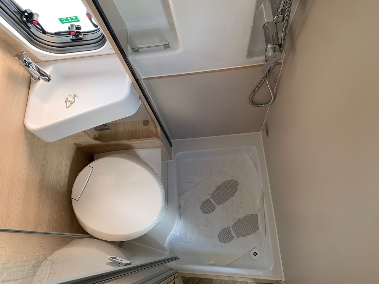 Challenger V114 MAX SPORT EDITION