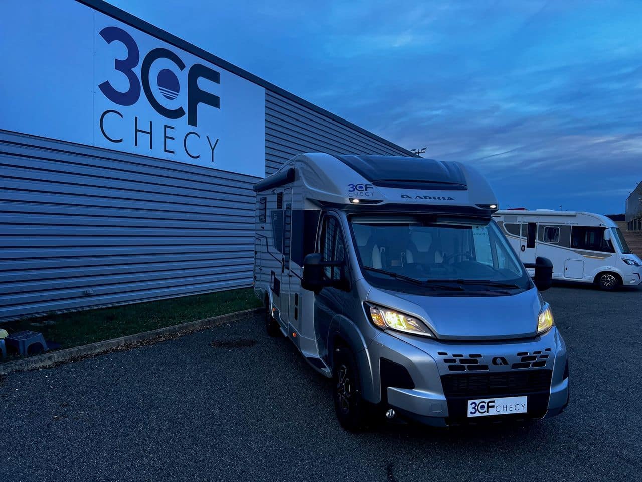 Adria MATRIX 650 DC PACK ANNIVERSAIRE BOITE AUTO 2026