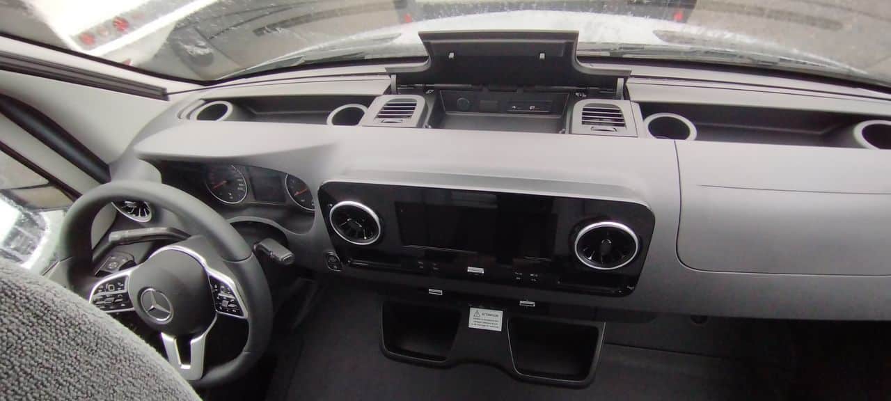 Hymer Camper Vans FREE 600S CAMPUS GREY