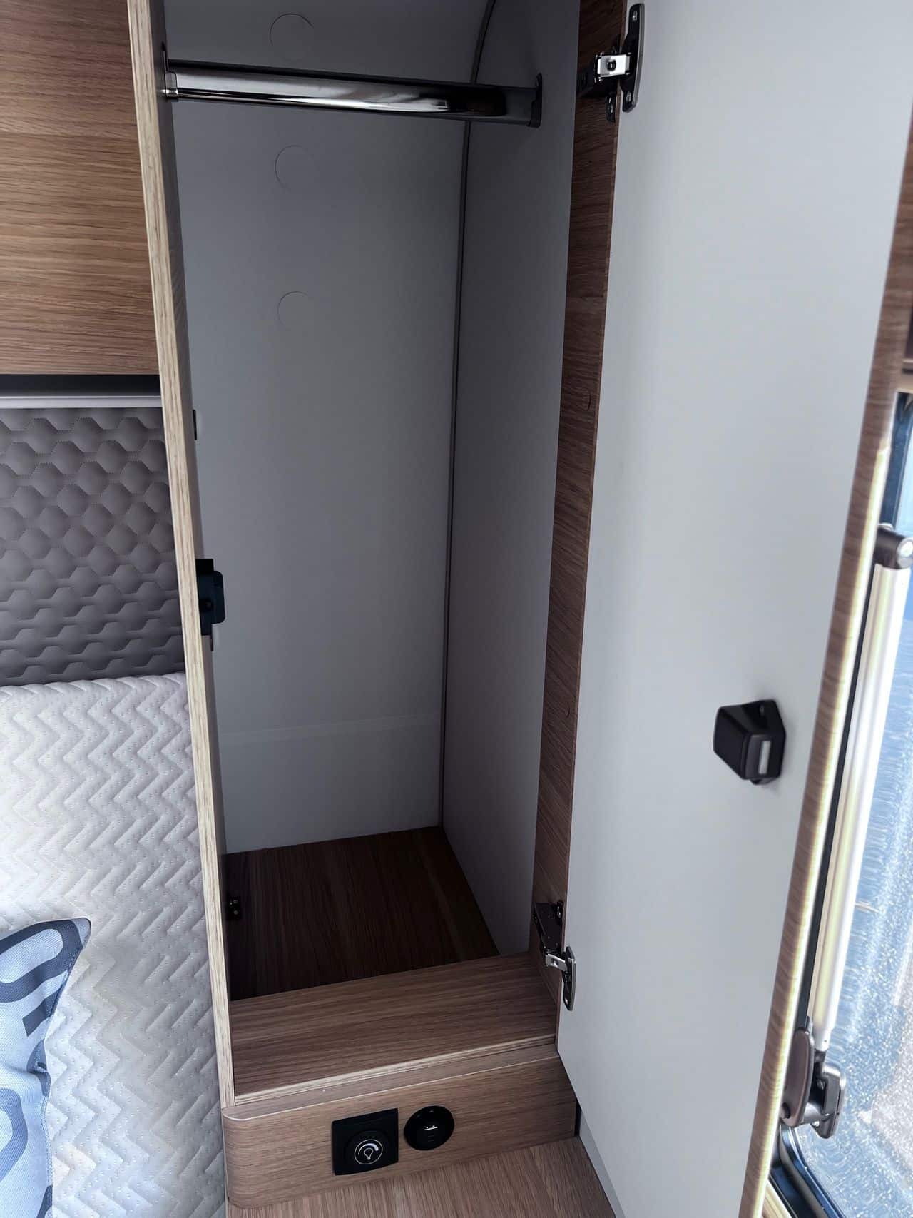 Adria MATRIX 650 DC PACK ANNIVERSAIRE BOITE AUTO 2026