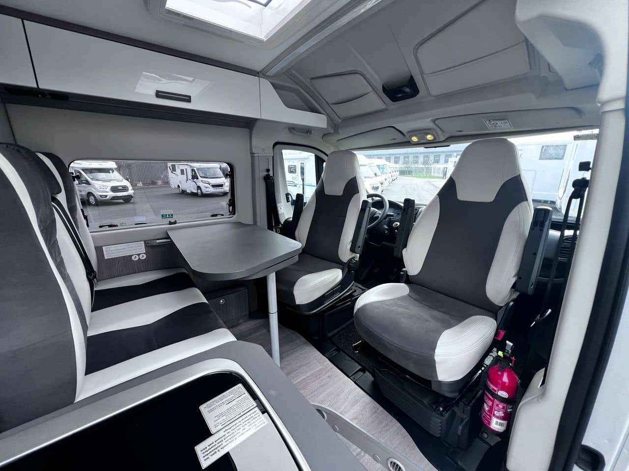 Challenger V114 MAX ROAD EDITION VIP