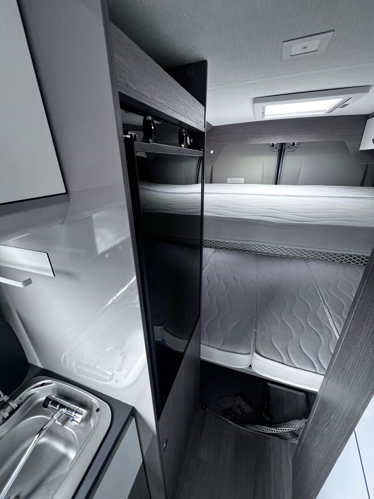 Challenger V114 MAX ROAD EDITION VIP