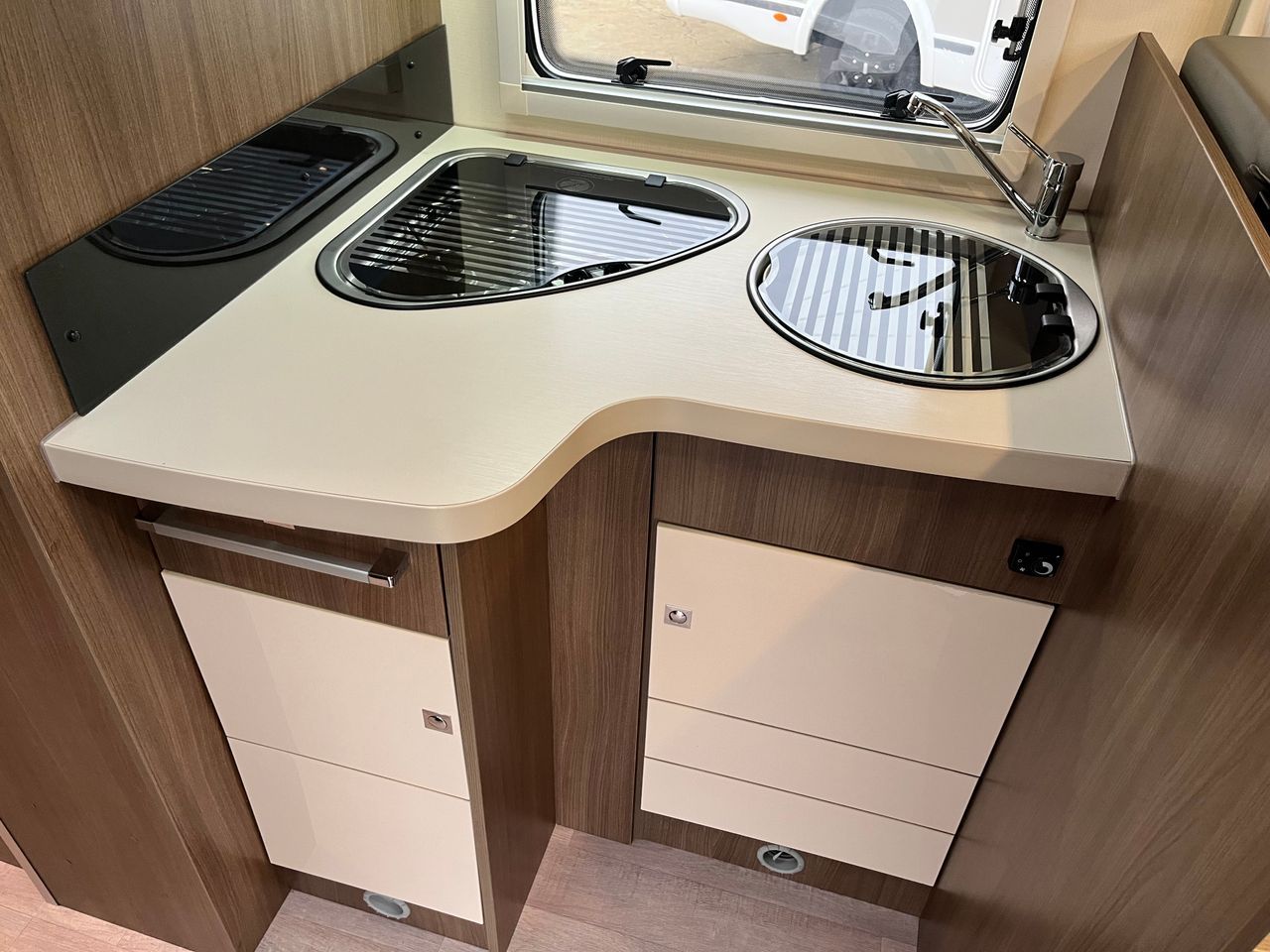 Challenger GENESIS 296