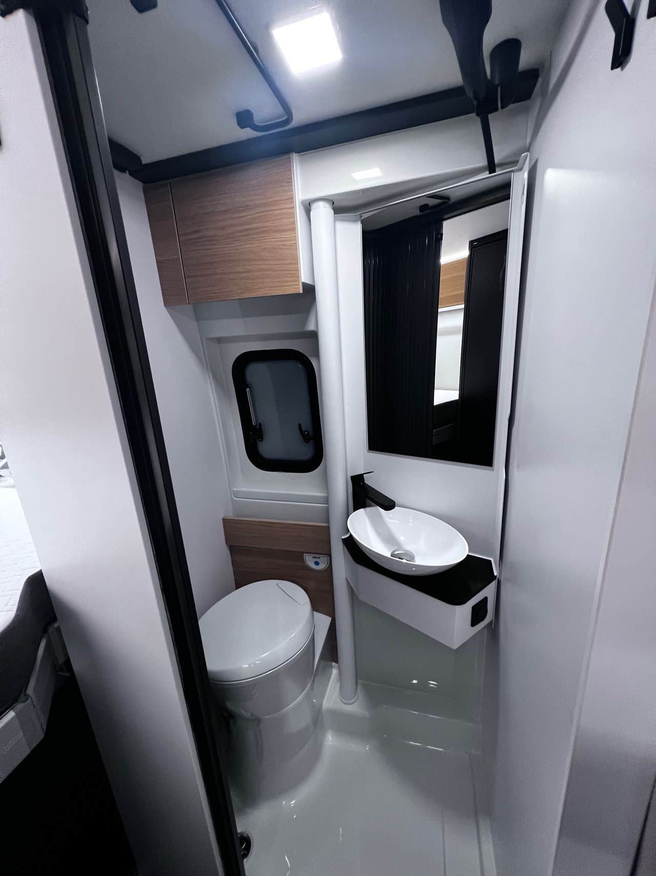 Adria TWIN 640 SGX PTR