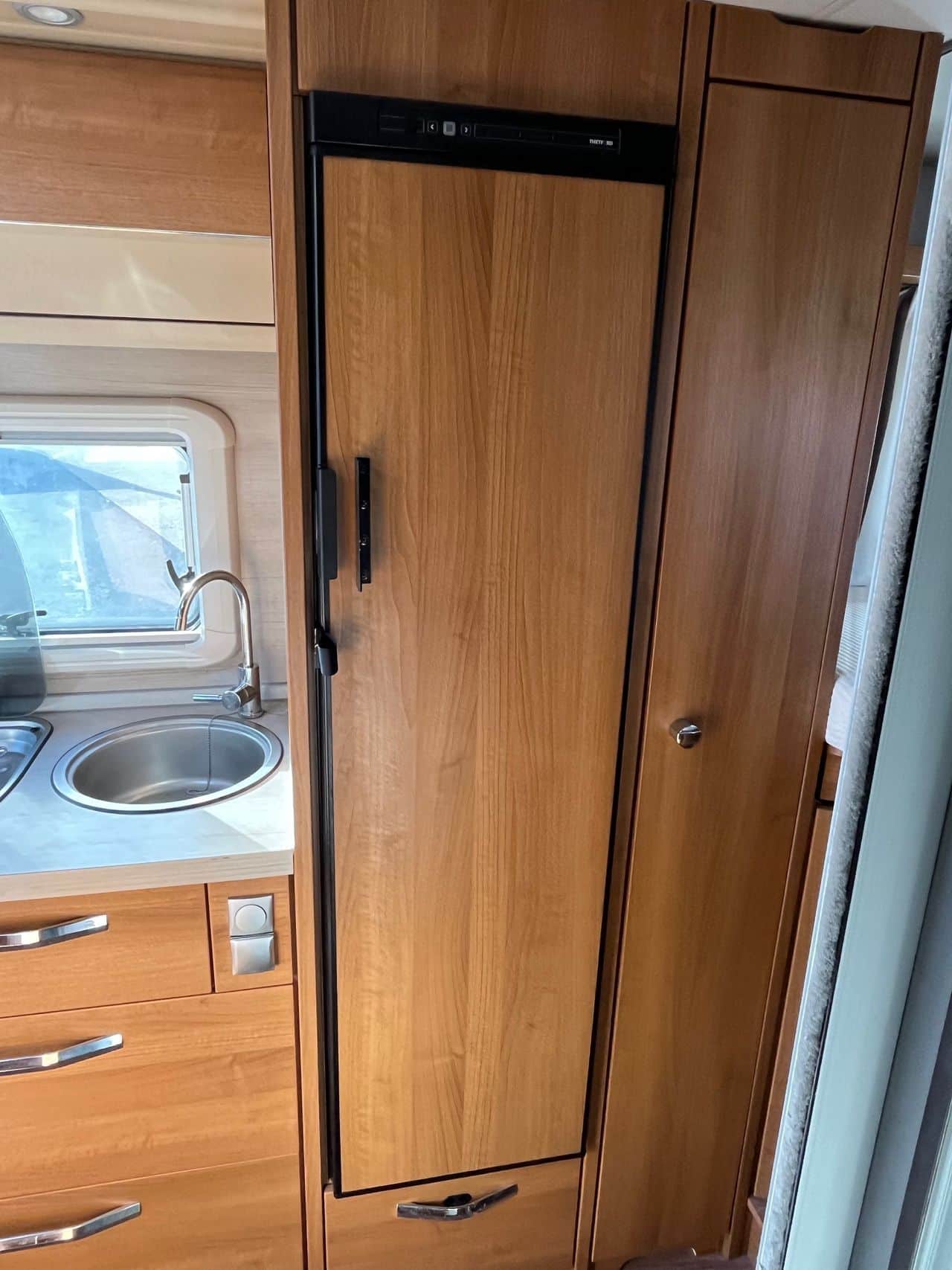 Knaus VAN TI PLATINIUM 650 MG