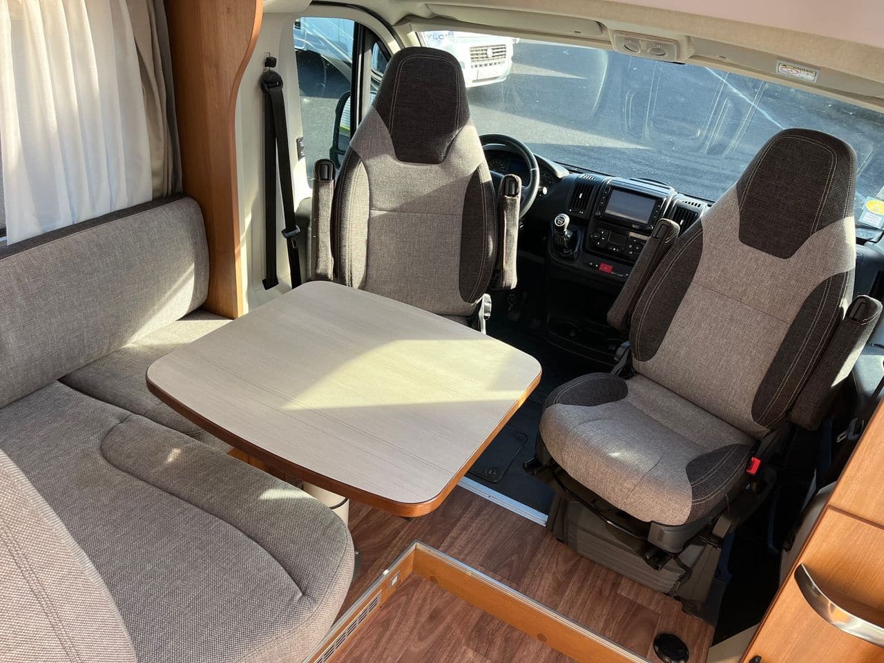 Knaus VAN TI PLATINIUM 650 MG