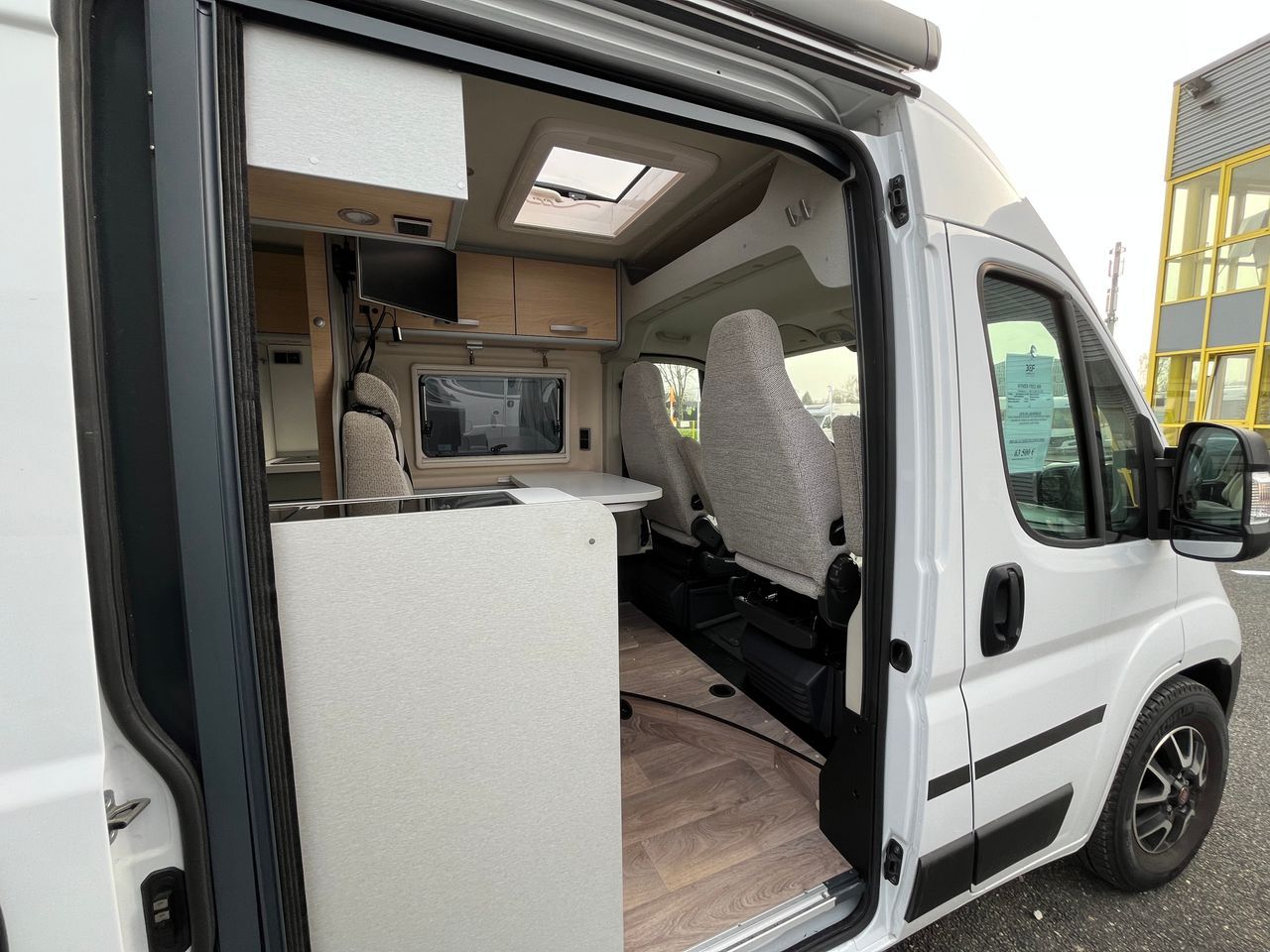 Hymer car FREE 600