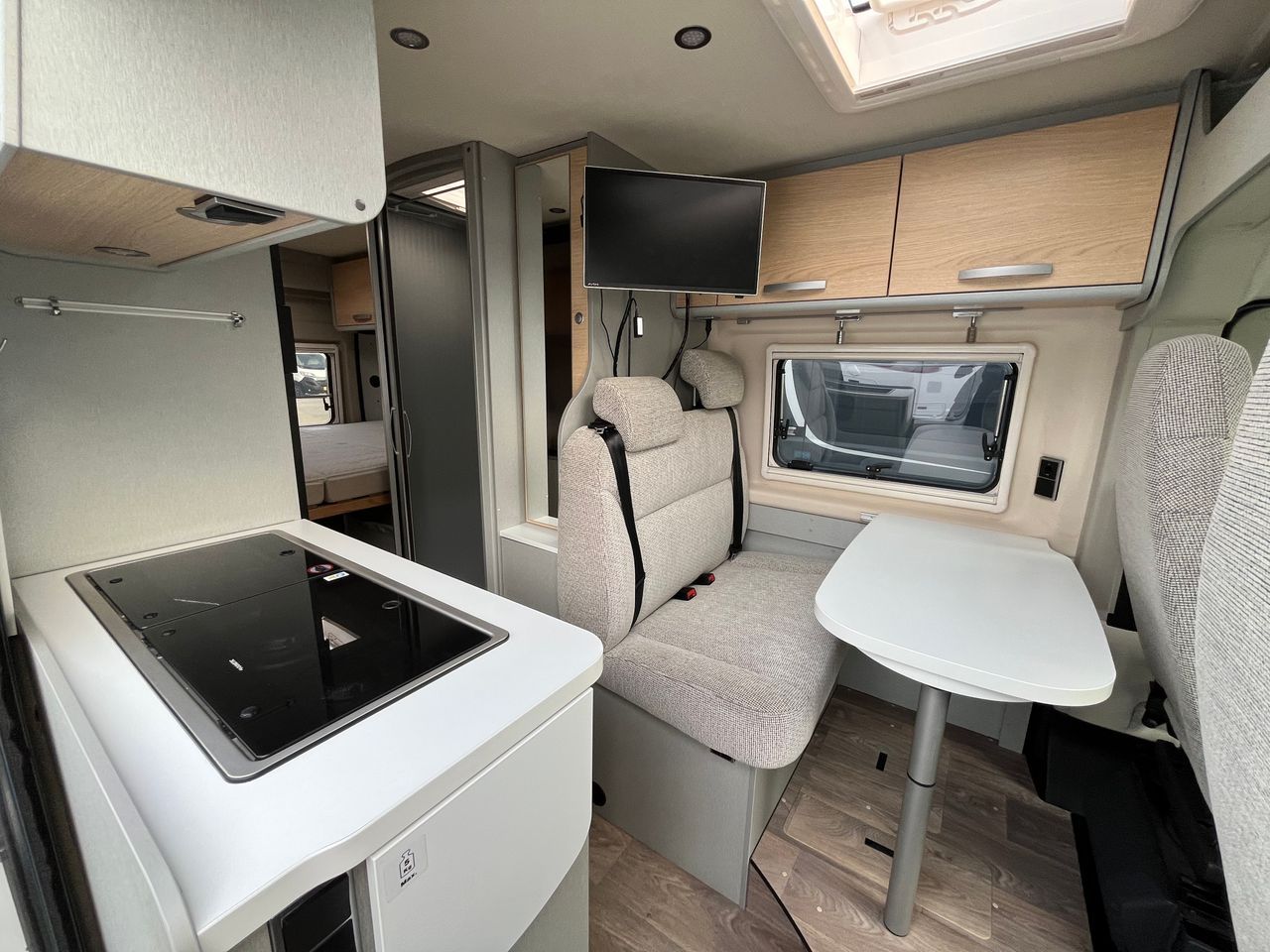 Hymer car FREE 600