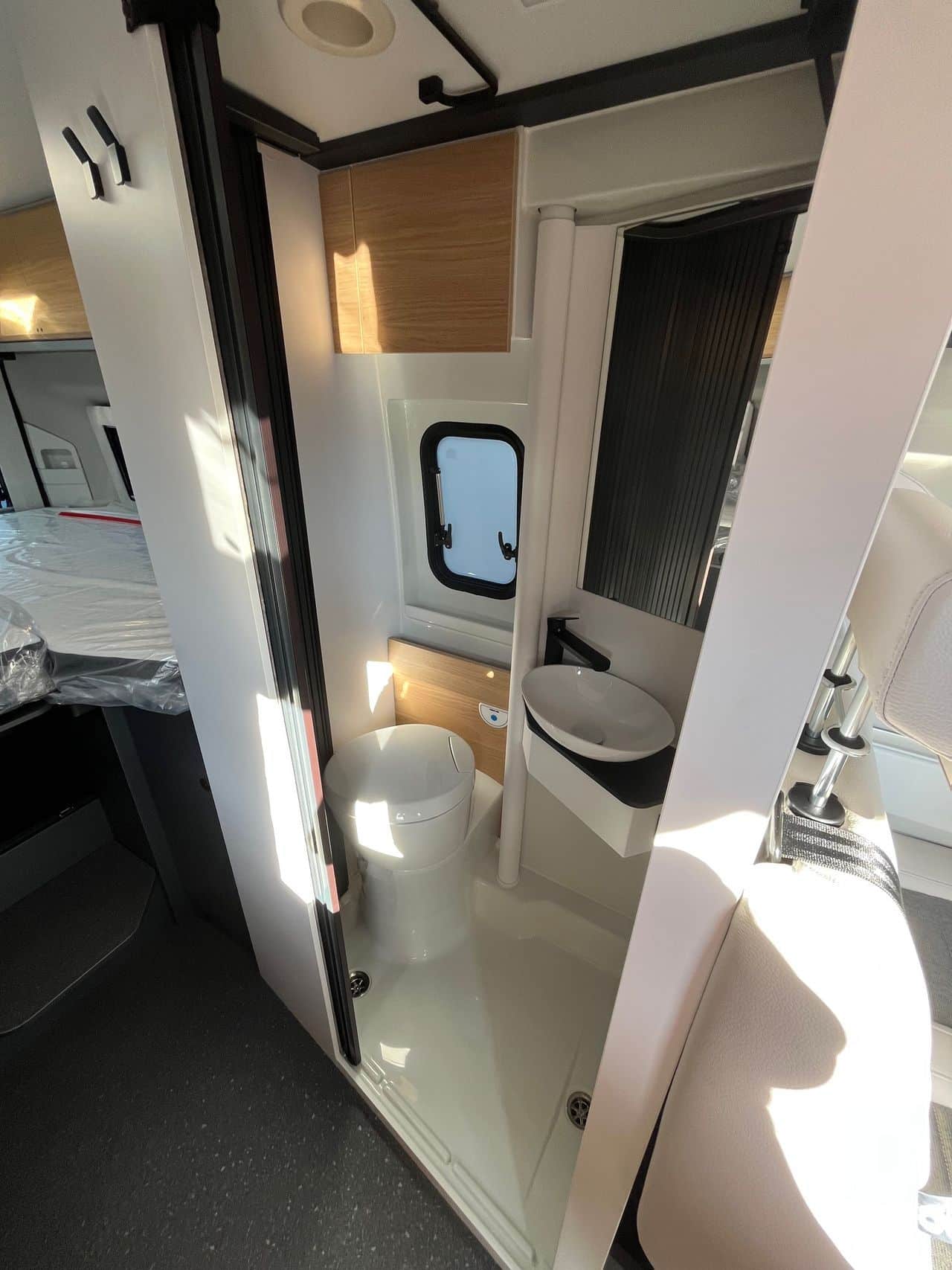 Adria TWIN 640SLB 60 YEARS