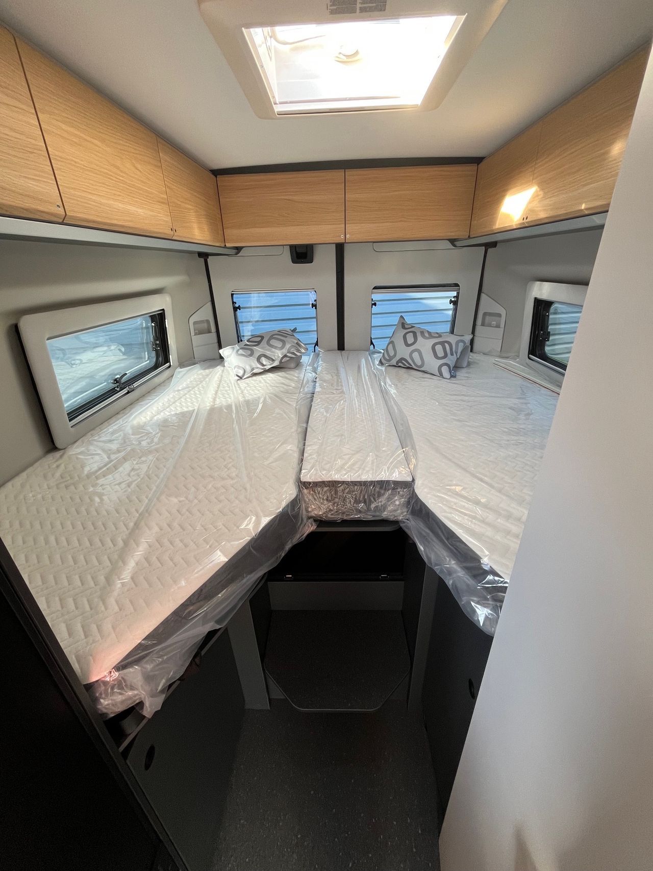 Adria TWIN 640SLB 60 YEARS