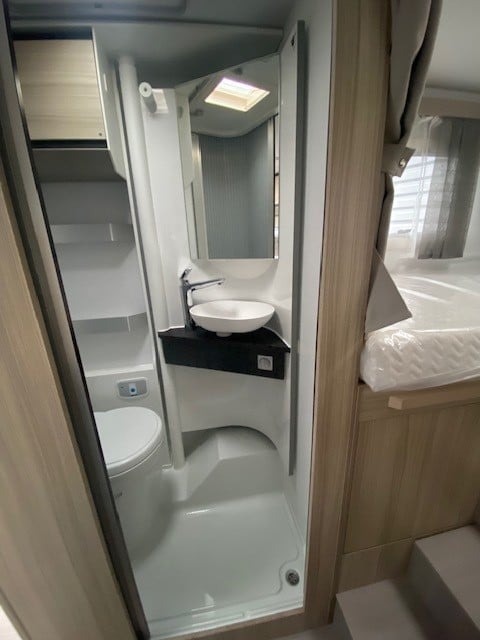 Adria COMPACT DL