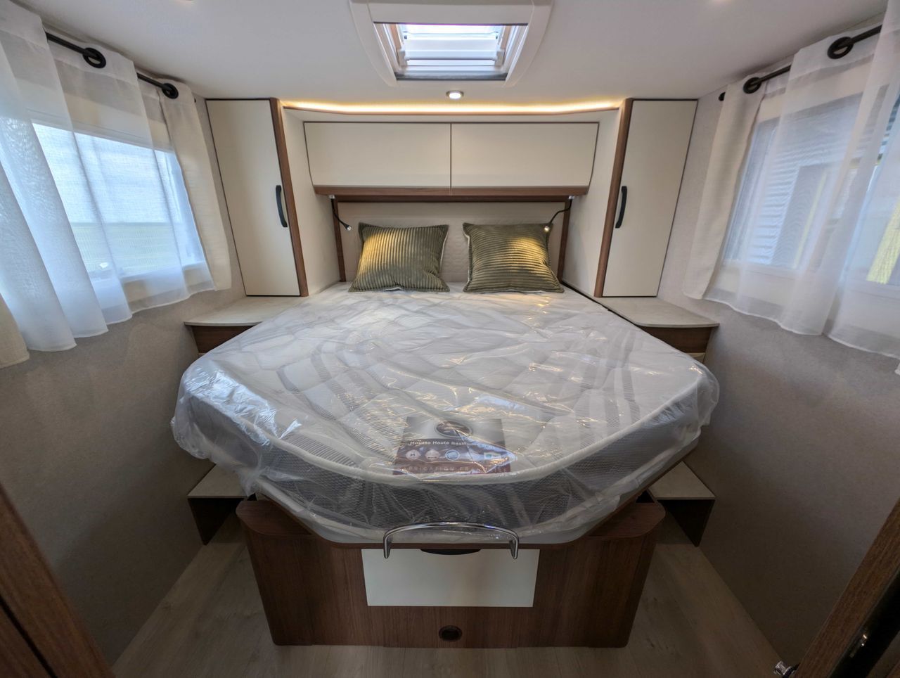 Fleurette MAGISTER 74 LMF