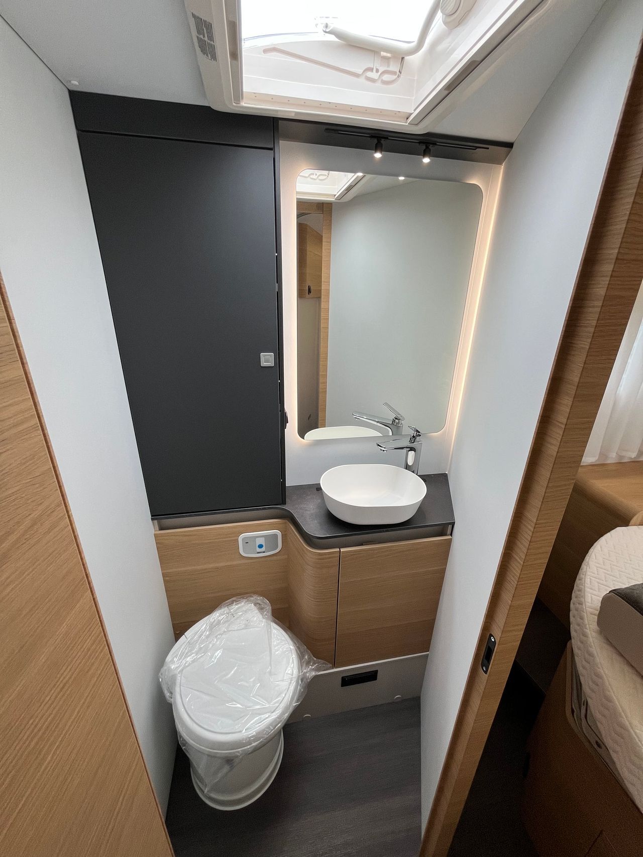 Adria MATRIX 650 DC 60Y