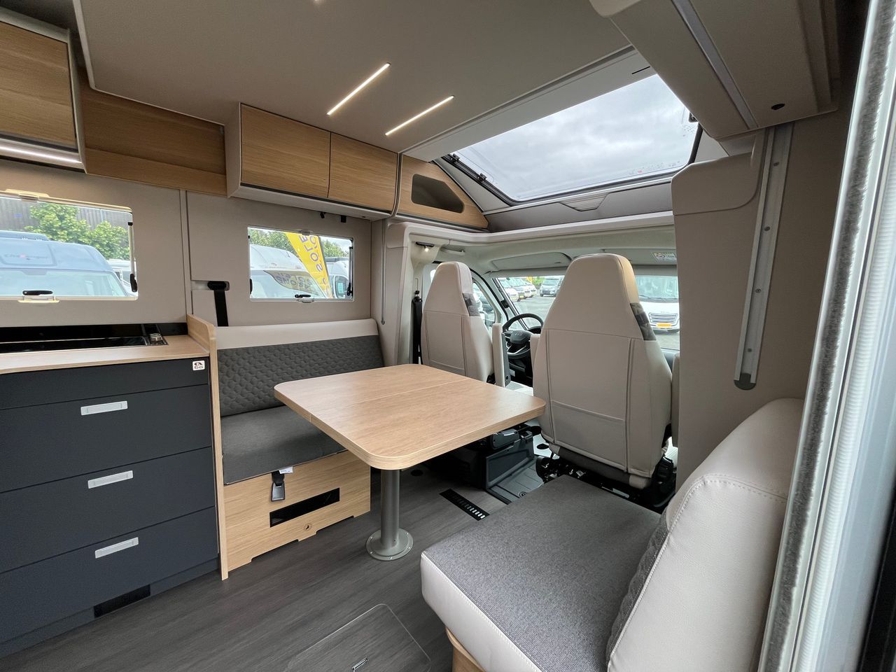 Adria MATRIX 650 DC 60Y